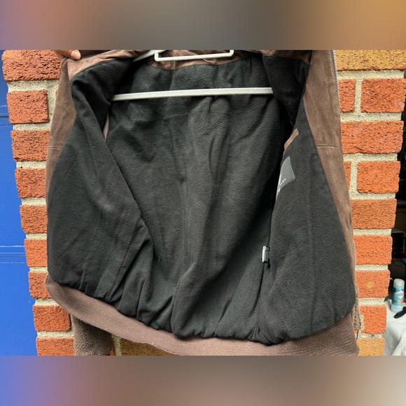 Very very cool versatile leather jacket, unfortunately snug for me never worn - Picture 5 of 8